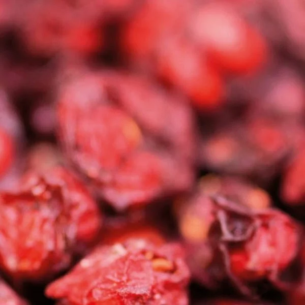 linia rossatore, rumień, adaptogeny, zaczerwienienie na twarzy, trądzik różowaty, skóra naczynkowa |